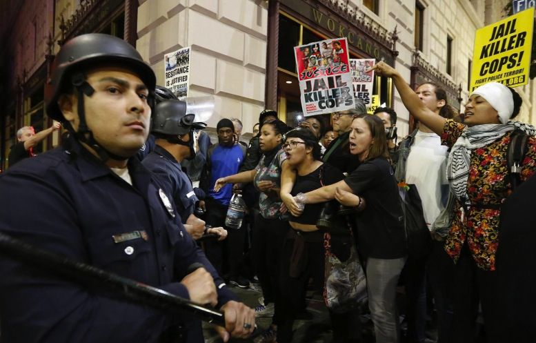 Mass Protest and L.A. Cop Line Nov 26, 2014